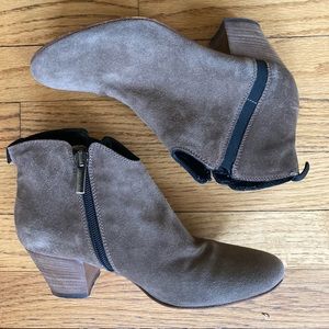 Aquatalia light brown suede ankle boots